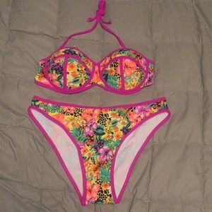 Cupshe “Turn Back Time” Bright Floral Bikini